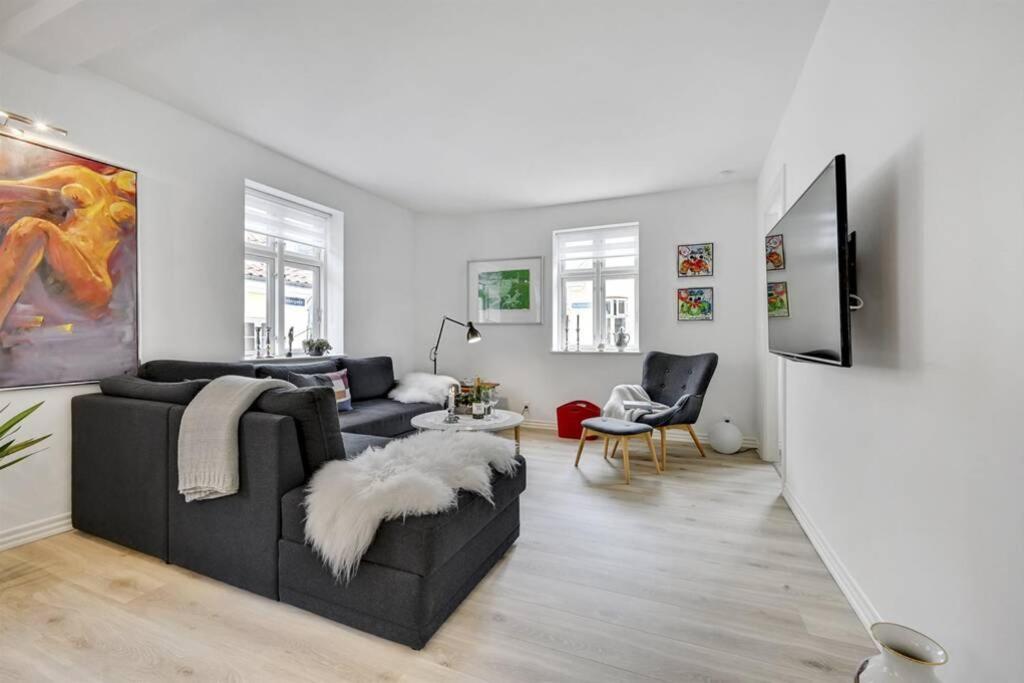 *****Elegant Feriebolig I Hjertet Af Kerteminde Villa Екстериор снимка